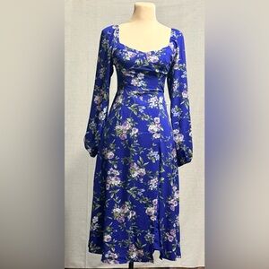 Forever 21 Small Blue Floral Long Sleeve Slit Midi Dress Sweetheart Neck